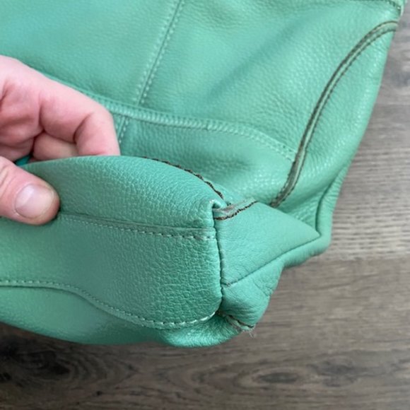 The Sak Green crossbody purse - Picture 3 of 8